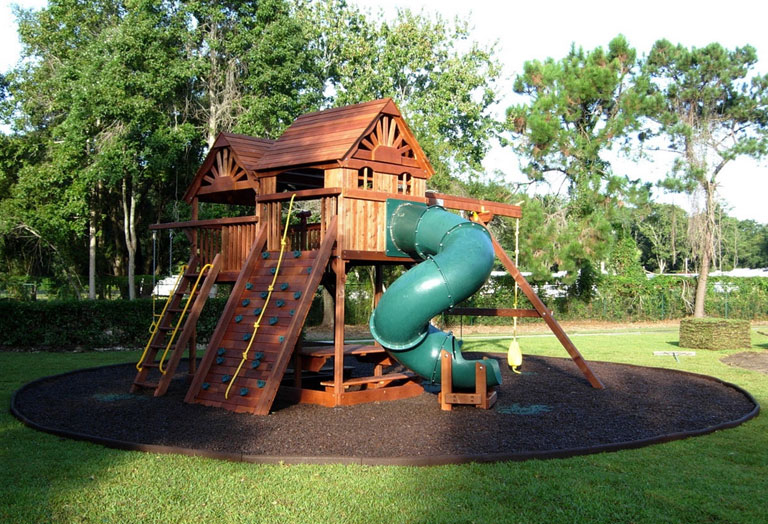 Оборудование площадок