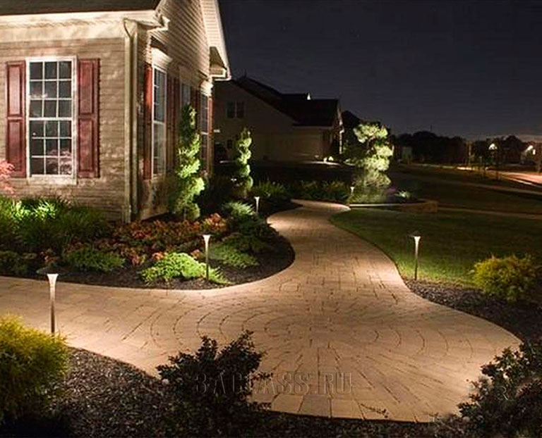 Ландшафтное освещение участка