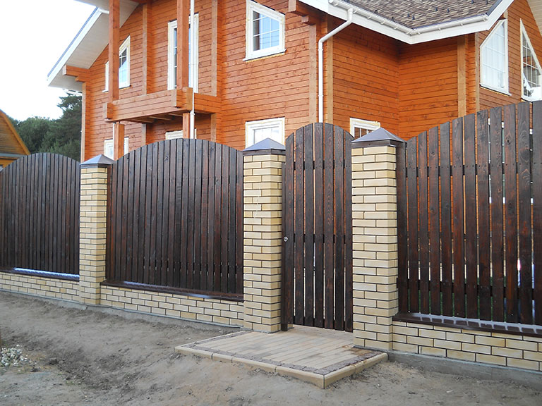 деревянный забор